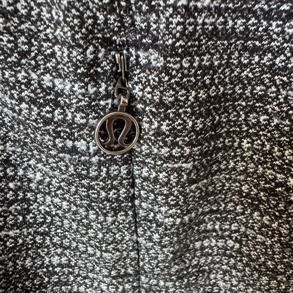 Lululemon Daily Yoga Jacket Coco Pique Black High Neck Collar Women's Size 8 - Picture 5 of 10